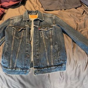 LEVI’S Trucker jean jacket